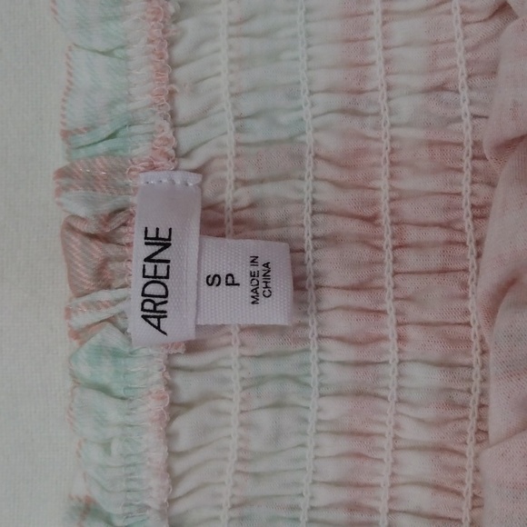 Women's Top - Picture 3 of 4